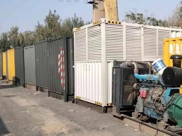 合山200KW柴油发电机机组每小时油耗是多少？
