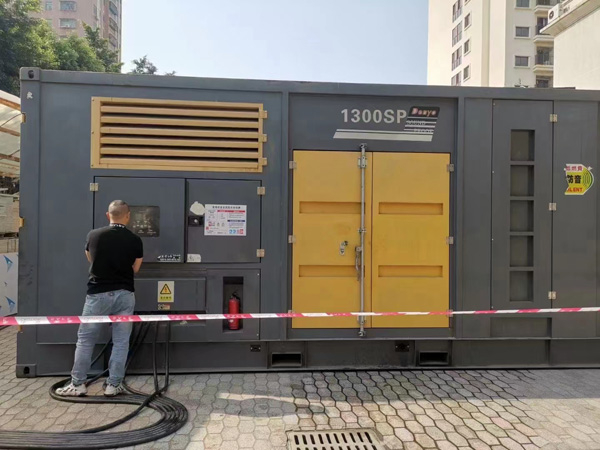 合山500KW发电机组冬季应该配多大的启动电瓶？
